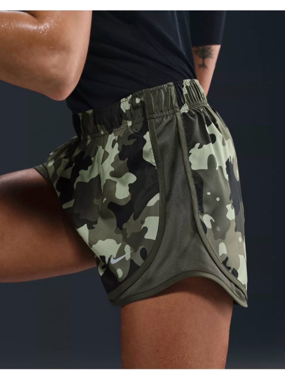 Nike Tempo Dri-FIT Mid-Rise 3" Green Camo Running Shorts Small